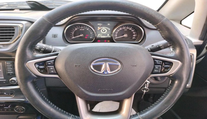 2018 Tata Hexa XTA 4X2 7 STR, Diesel, Automatic, 1,07,299 km, interior