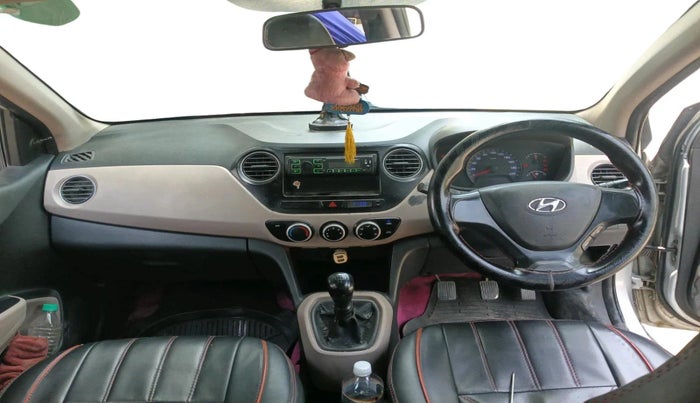 2016 Hyundai Xcent CRDI + ABS, Diesel, Manual, 1,99,291 km, interior