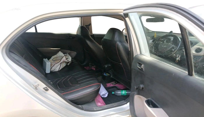 2016 Hyundai Xcent CRDI + ABS, Diesel, Manual, 1,99,291 km, interior