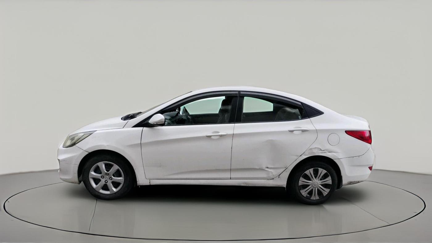 2013 Hyundai Verna FLUIDIC 1.6 VTVT, Petrol, Manual, 77,106 km, exterior