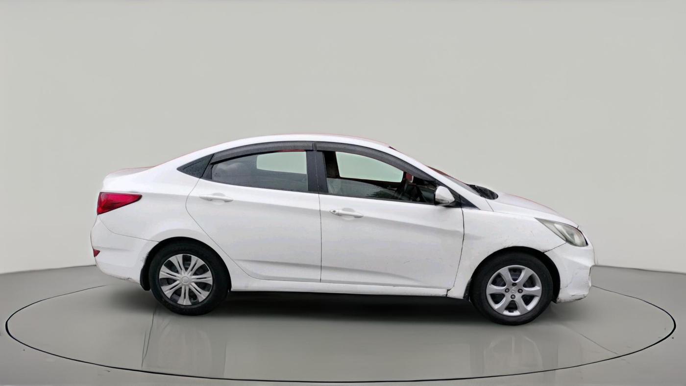 2013 Hyundai Verna FLUIDIC 1.6 VTVT, Petrol, Manual, 77,106 km, exterior