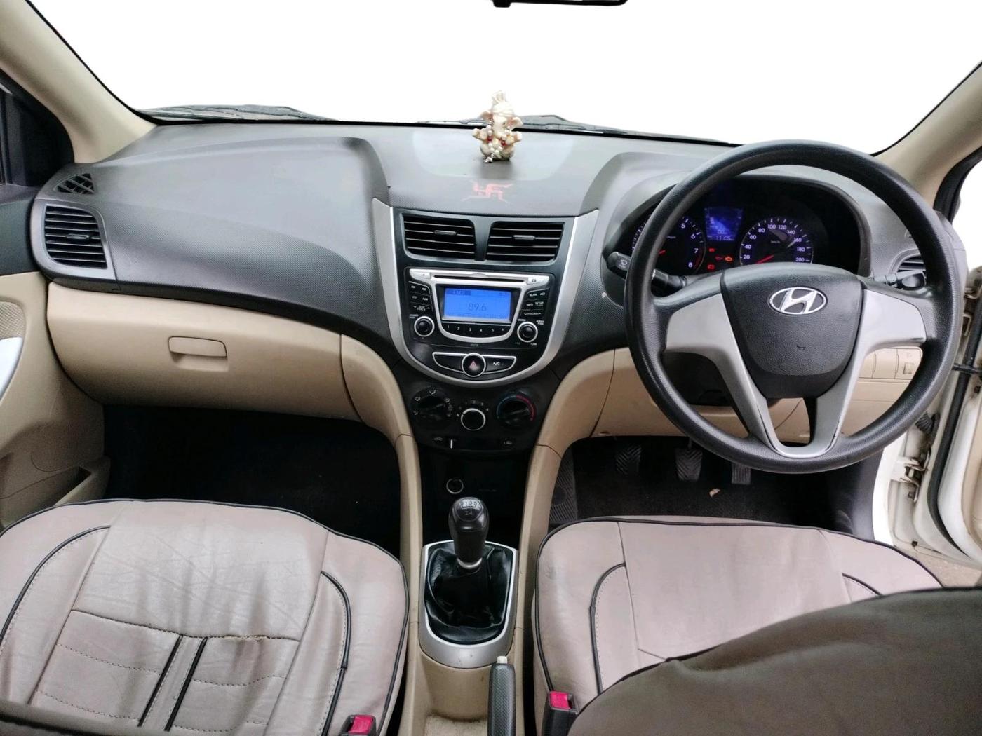 2013 Hyundai Verna FLUIDIC 1.6 VTVT, Petrol, Manual, 77,106 km, interior