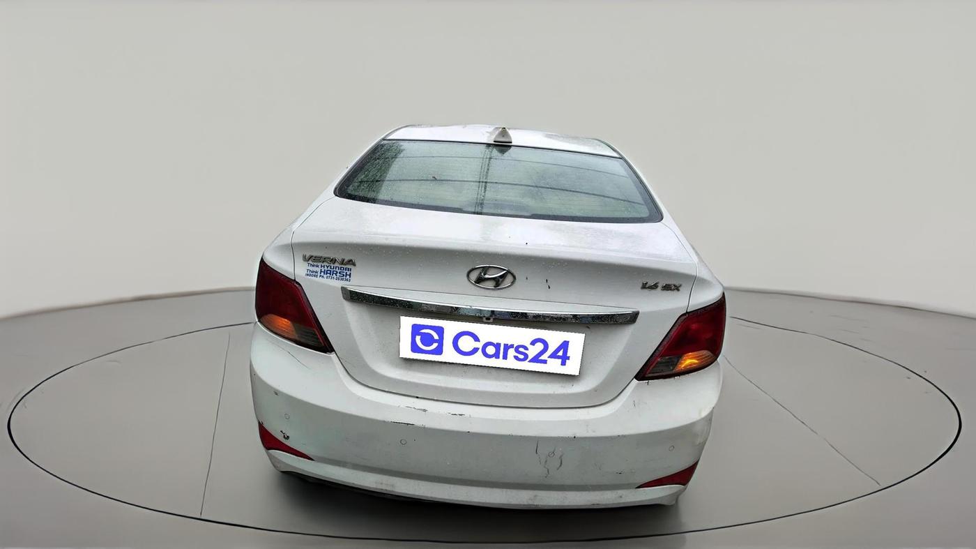 2015 Hyundai Verna FLUIDIC 1.6 CRDI SX, Diesel, Manual, 1,56,241 km, exterior