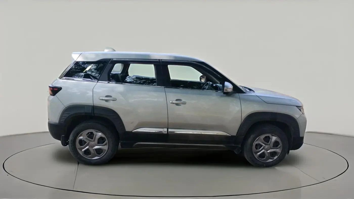 2023 Maruti BREZZA VXI SMART HYBRID, Petrol, Manual, 17,037 km, exterior