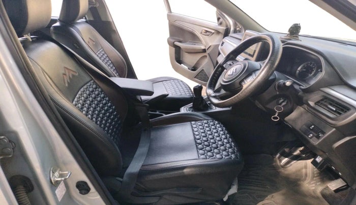 2023 Maruti BREZZA VXI SMART HYBRID, Petrol, Manual, 17,037 km, interior