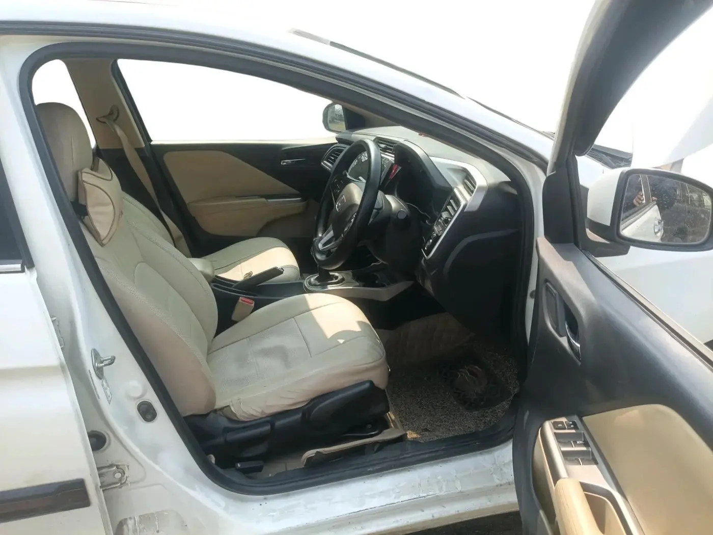 2016 Honda City 1.5L I-DTEC VX, Diesel, Manual, 1,55,350 km, interior