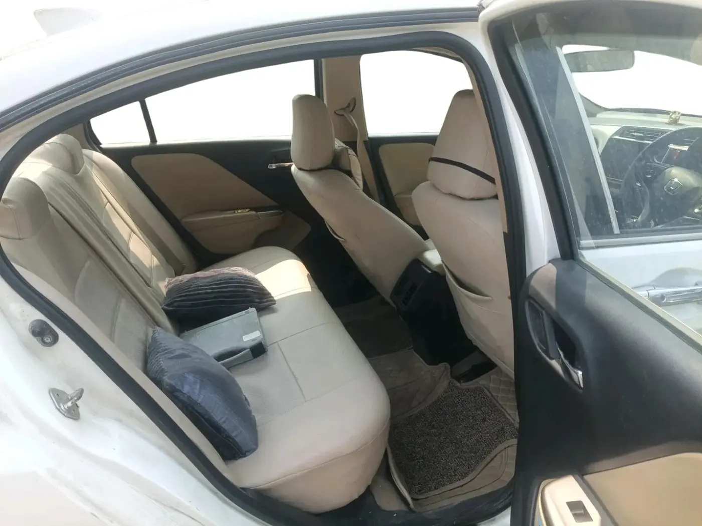 2016 Honda City 1.5L I-DTEC VX, Diesel, Manual, 1,55,350 km, interior
