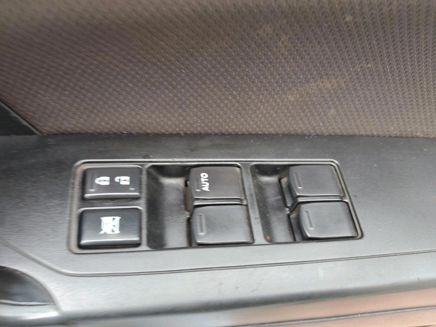 2022 Toyota URBAN CRUISER PREMIUM GRADE AT, Petrol, Automatic, 1,02,964 km, interior