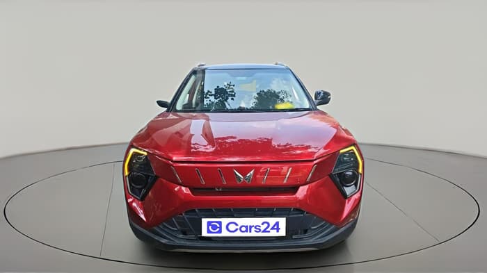2025 Mahindra XUV 3XO REVX A 1.2 Petrol MT, Petrol, Manual, 6,327 km, exterior