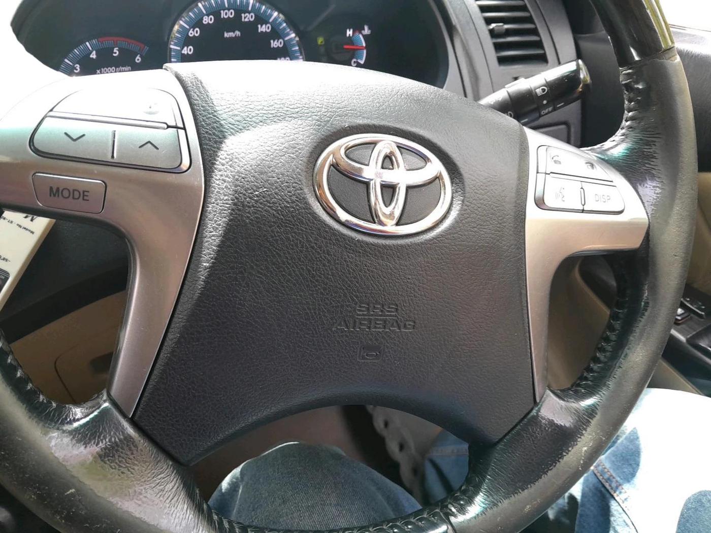 2015 Toyota Fortuner 3.0 4X2 AT, Diesel, Automatic, 1,12,789 km, interior