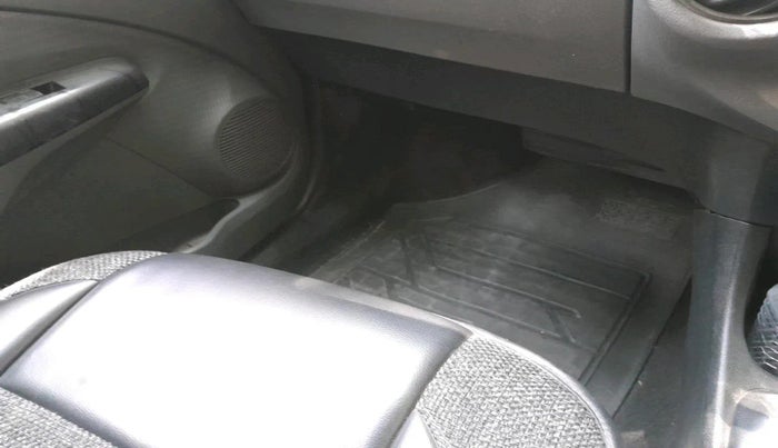 2012 Toyota Etios Liva GD, Diesel, Manual, 58,082 km, interior