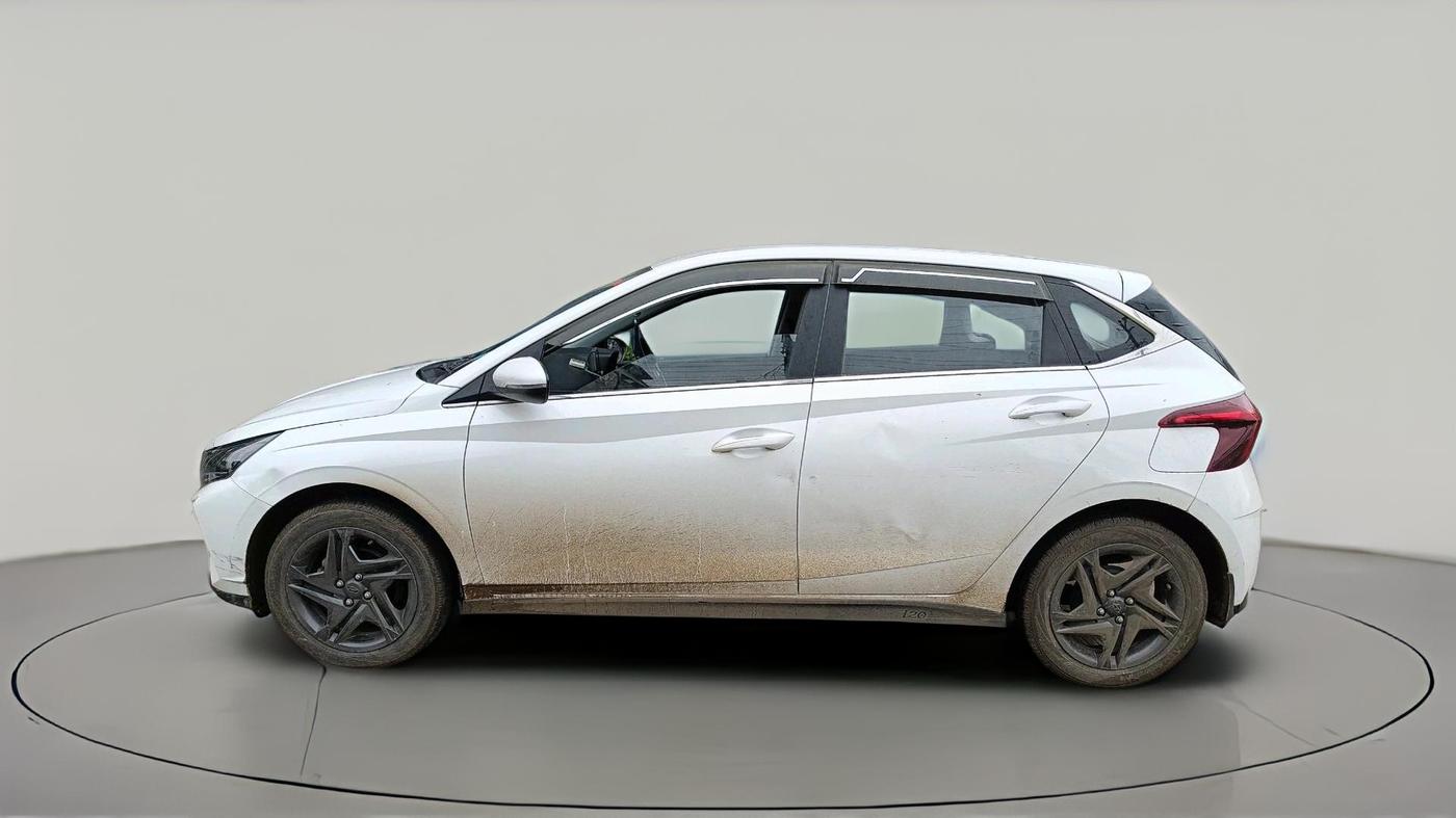 2021 Hyundai NEW I20 SPORTZ 1.2 MT, Petrol, Manual, 28,905 km, exterior