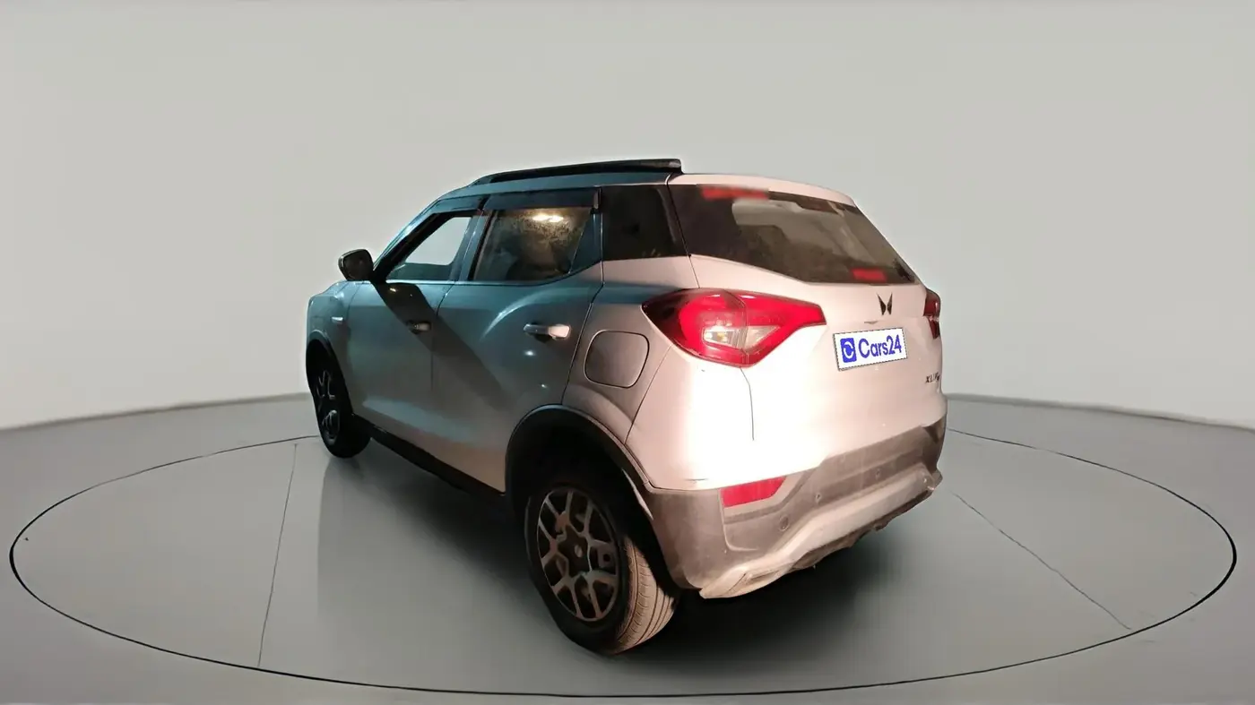 2024 Mahindra XUV300 W4 1.2 PETROL, Petrol, Manual, 9,251 km, exterior