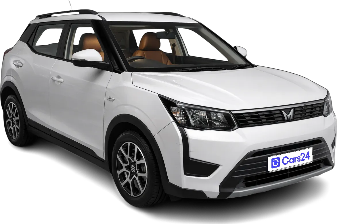 2024 Mahindra XUV300 - SUV - Petrol - Manual - ₹7.25 lakh