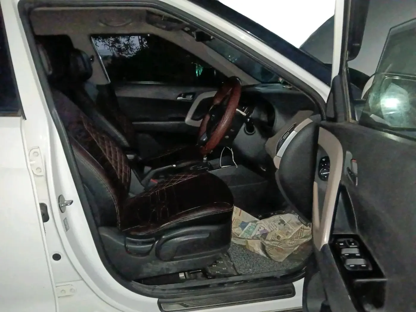 2015 Hyundai Creta SX PLUS AT 1.6 DIESEL, Diesel, Automatic, 1,21,761 km, interior