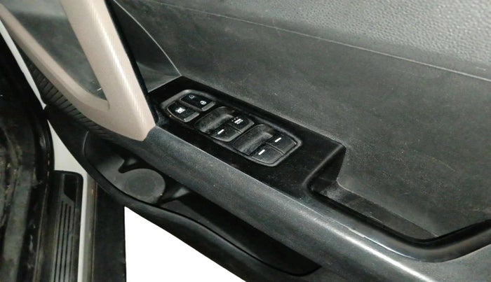 2015 Hyundai Creta SX PLUS AT 1.6 DIESEL, Diesel, Automatic, 1,21,761 km, interior