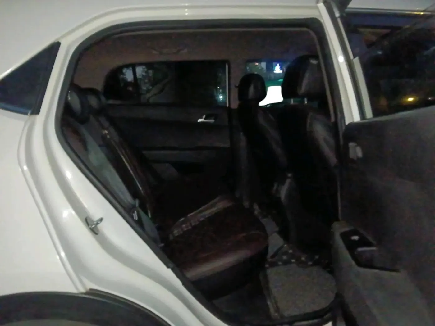 2015 Hyundai Creta SX PLUS AT 1.6 DIESEL, Diesel, Automatic, 1,21,761 km, interior
