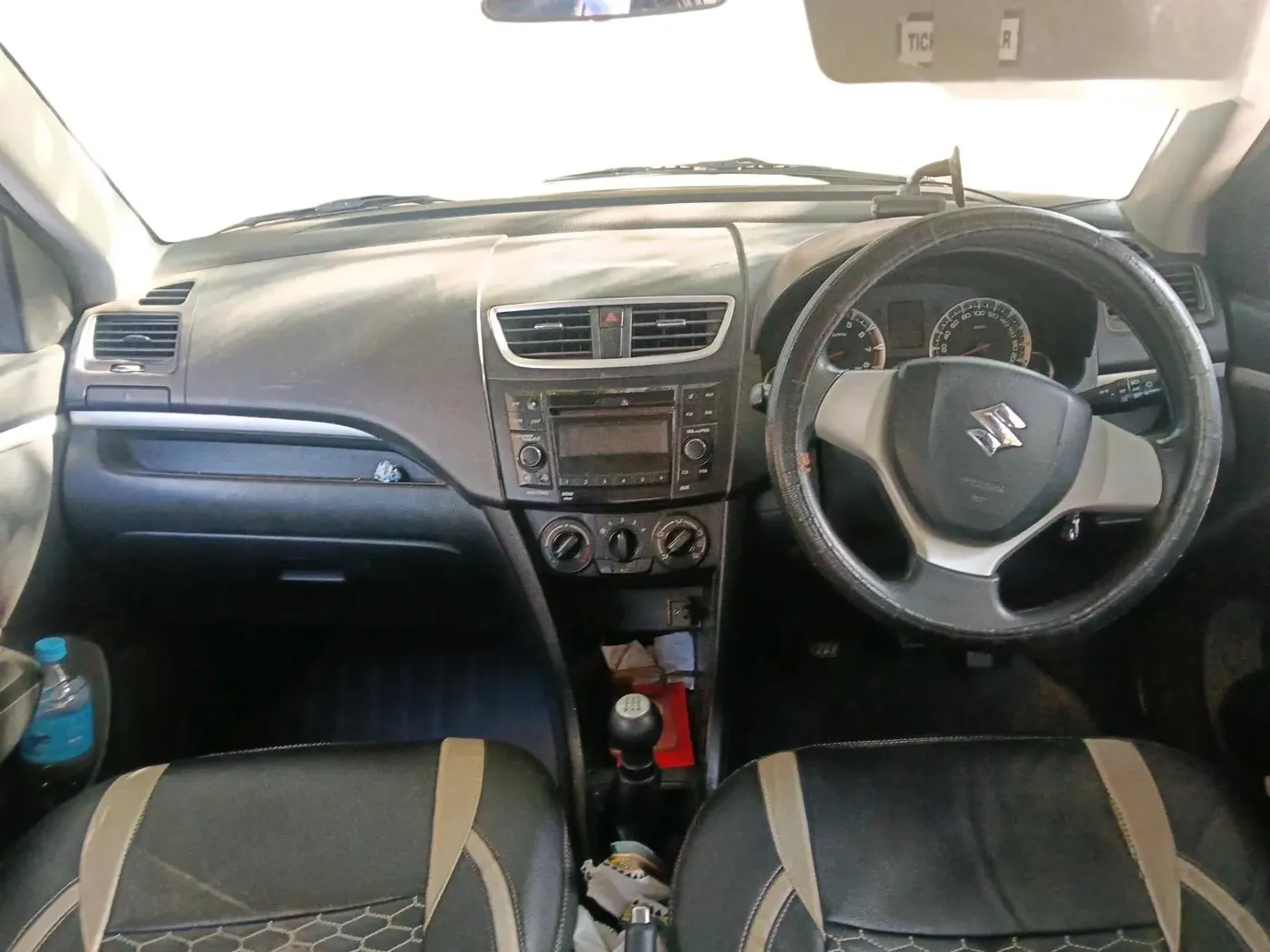 2017 Maruti Swift VXI, Petrol, Manual, 73,703 km, interior
