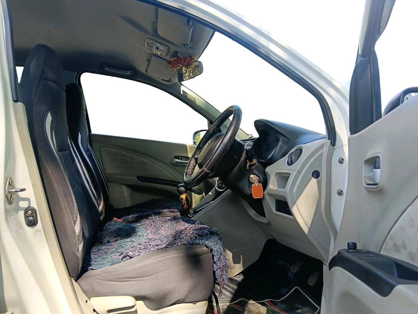 2016 Maruti Celerio ZXI, Petrol, Manual, 1,21,098 km, interior