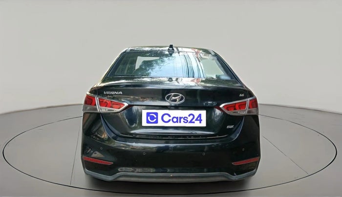 2018 Hyundai Verna 1.6 VTVT SX, Petrol, Manual, 65,206 km, exterior