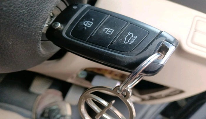 2018 Hyundai Verna 1.6 VTVT SX, Petrol, Manual, 65,206 km, interior