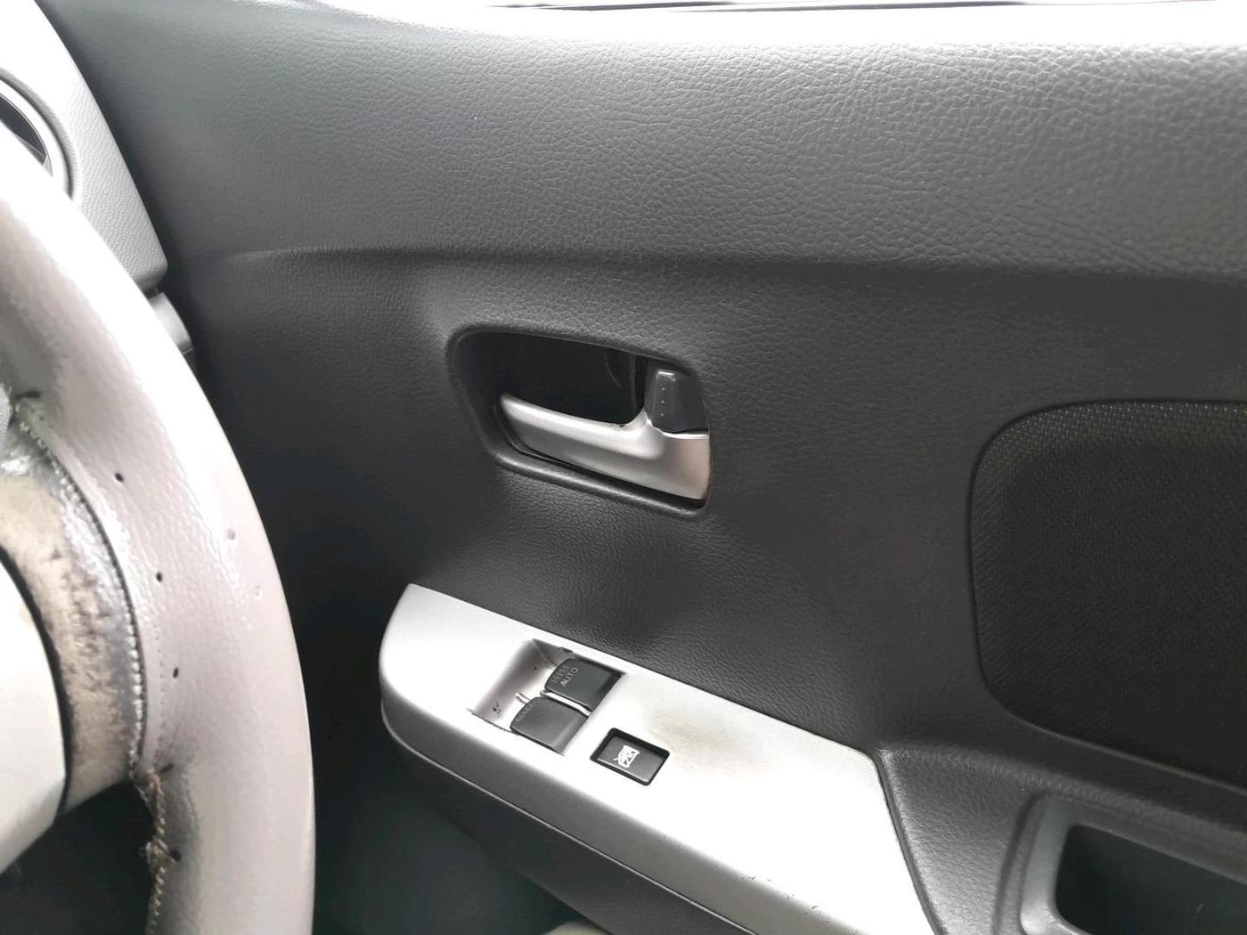 2012 Maruti Wagon R 1.0 LXI, Petrol, Manual, 83,242 km, interior