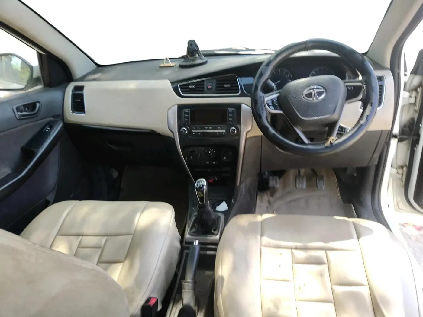 2017 Tata Zest XM 75PS DIESEL, Diesel, Manual, 86,384 km, interior