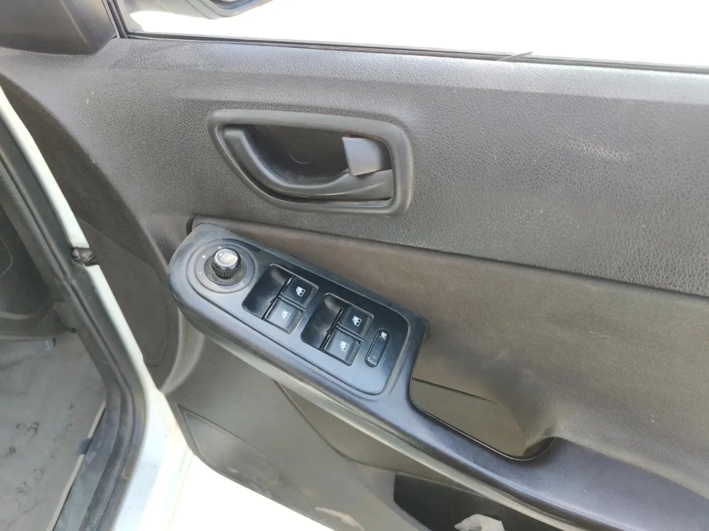 2017 Tata Zest XM 75PS DIESEL, Diesel, Manual, 86,384 km, interior