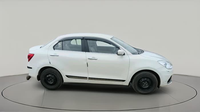 2024 Maruti Dzire VXI CNG, CNG, Manual, 44,189 km, exterior