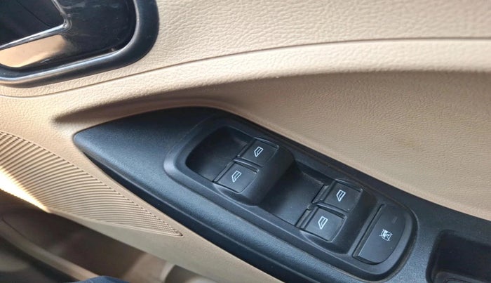 2018 Ford Figo Aspire TITANIUM 1.2 PETROL, Petrol, Manual, 43,190 km, interior