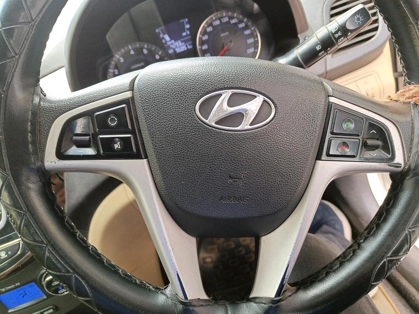2014 Hyundai Verna FLUIDIC 1.4 VTVT CX, Petrol, Manual, 96,851 km, interior