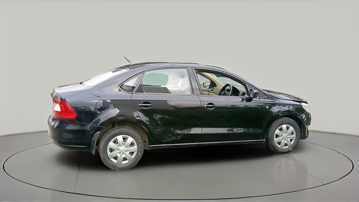 2013 Skoda Rapid AMBITION 1.6 TDI CR MT, Diesel, Manual, 55,756 km, exterior