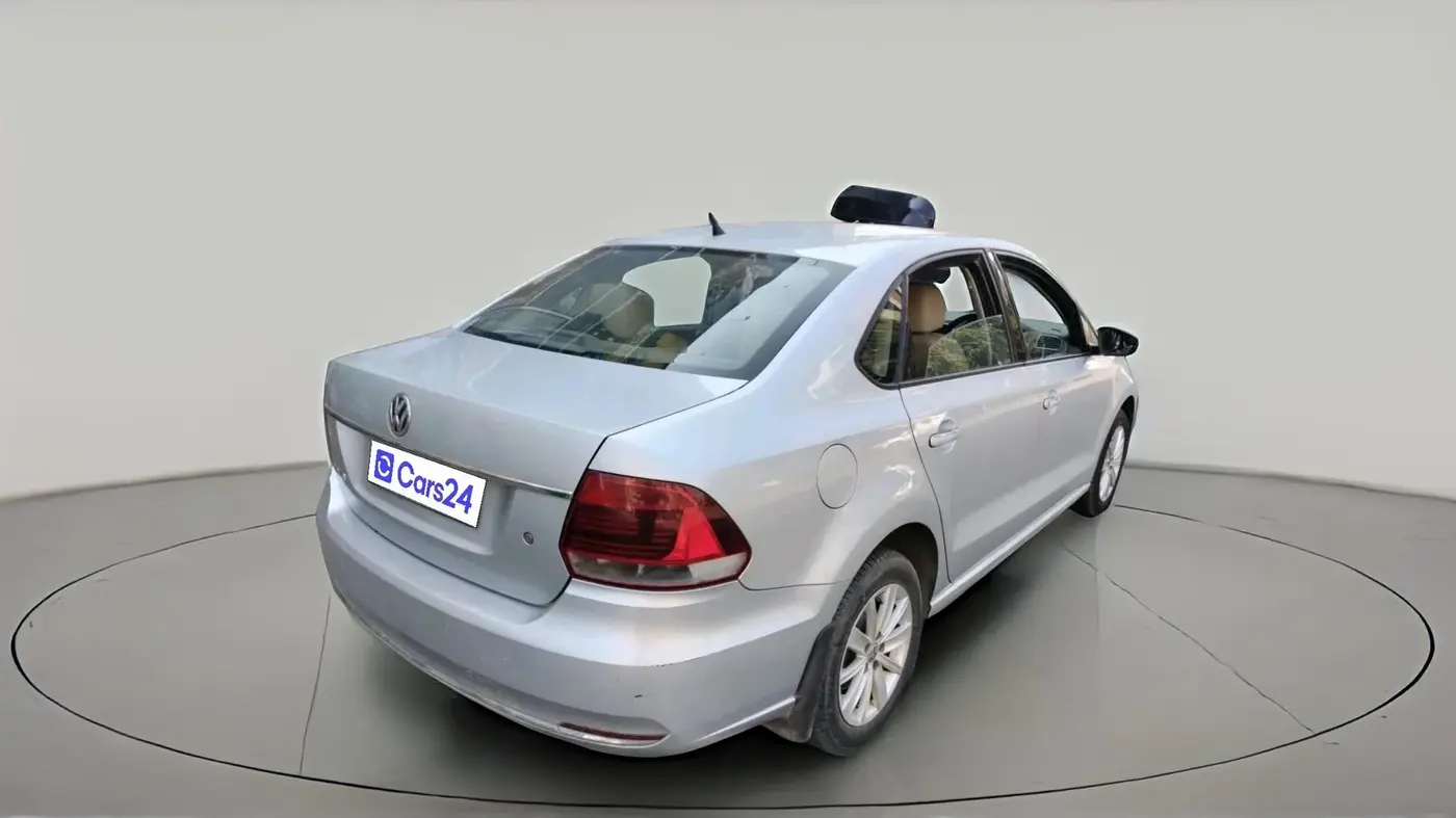 2016 Volkswagen Vento HIGHLINE 1.6 MPI, Petrol, Manual, 55,512 km, exterior