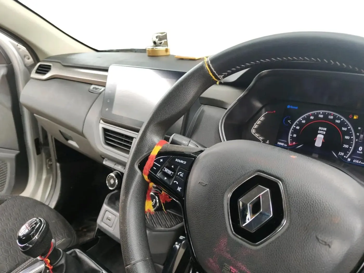 2022 Renault Kiger RXZ MT, Petrol, Manual, 74,940 km, interior