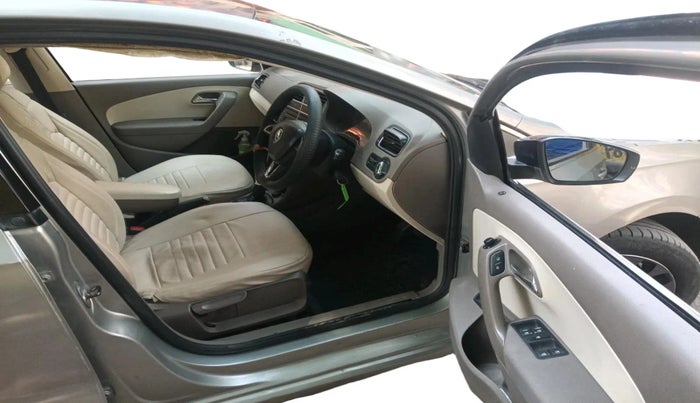 2015 Skoda Rapid Elegance 1.6 MPI AT, Petrol, Automatic, 1,24,804 km, interior