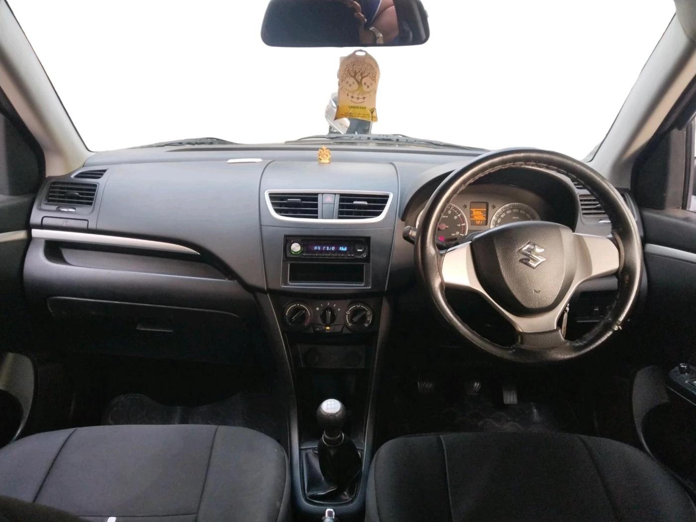 2011 Maruti Swift VXI, Petrol, Manual, 46,033 km, interior