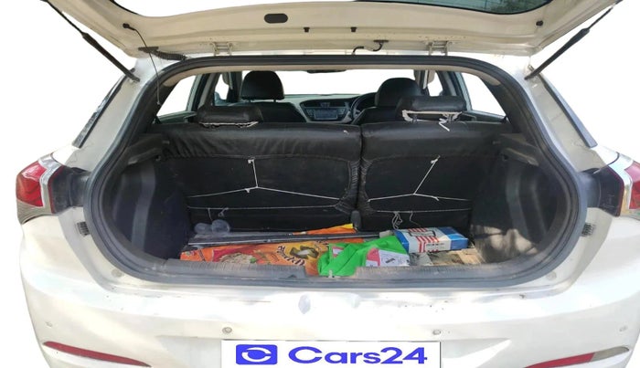 2016 Hyundai Elite i20 ASTA 1.4 CRDI (O), Diesel, Manual, 1,75,991 km, exterior