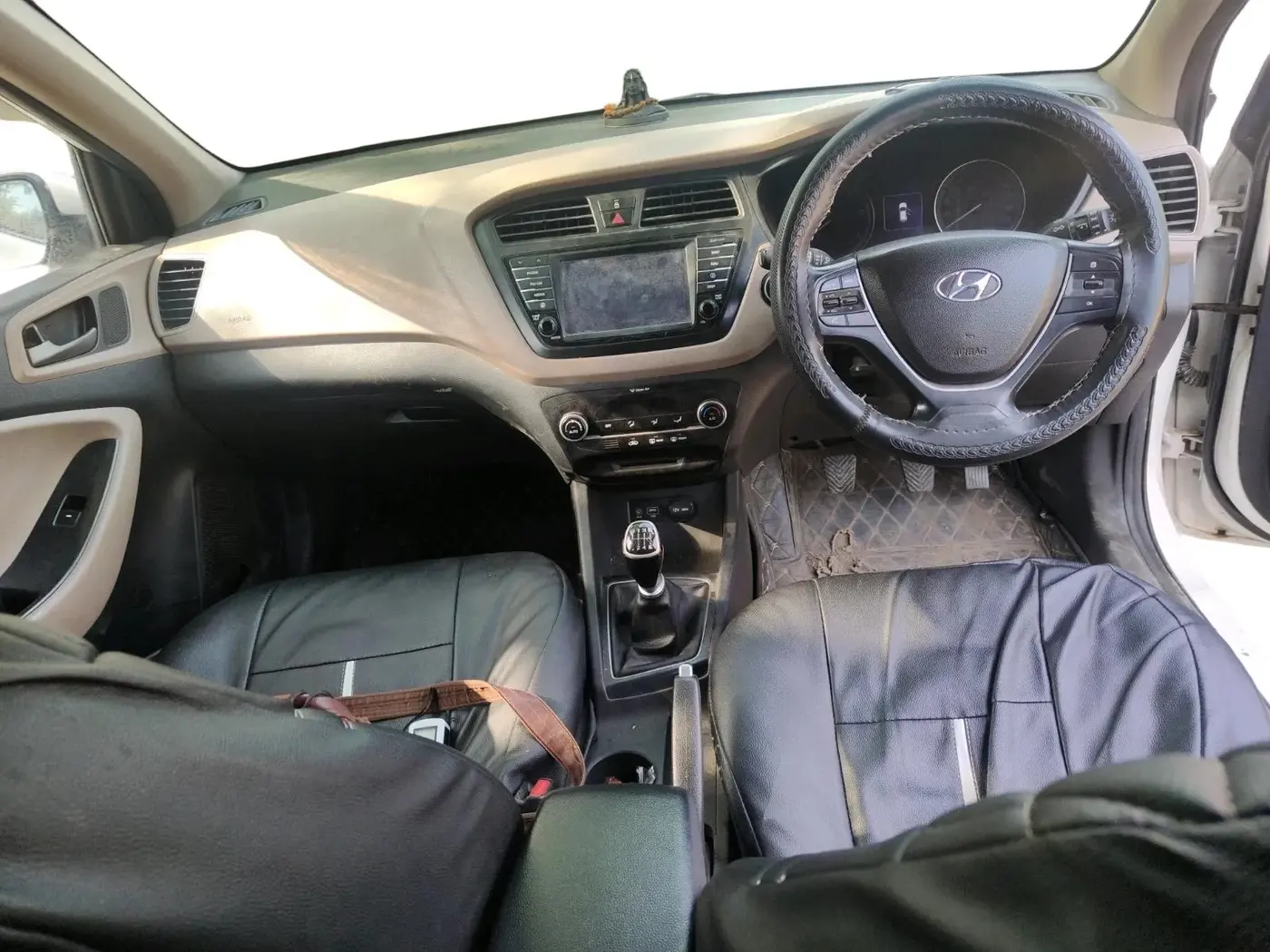 2016 Hyundai Elite i20 ASTA 1.4 CRDI (O), Diesel, Manual, 1,75,991 km, interior