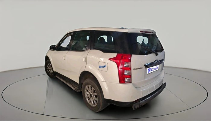 2015 Mahindra XUV500 W10, Diesel, Manual, 1,50,733 km, exterior