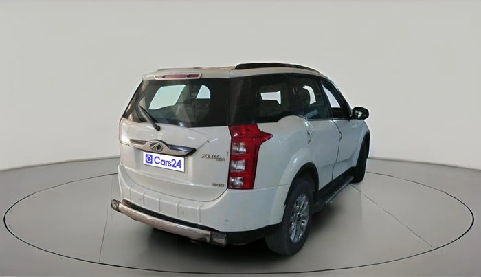 2015 Mahindra XUV500 W10, Diesel, Manual, 1,50,733 km, exterior