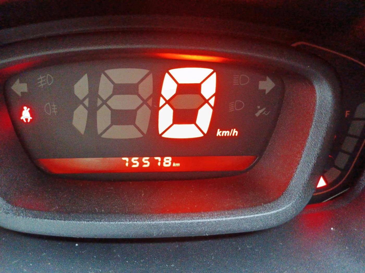 2019 Renault Kwid RXL, Petrol, Manual, 75,578 km, interior