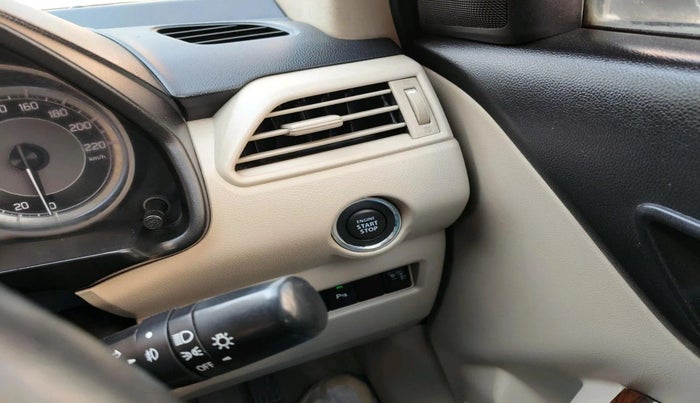 2018 Maruti Dzire ZXI, Petrol, Manual, 31,659 km, interior
