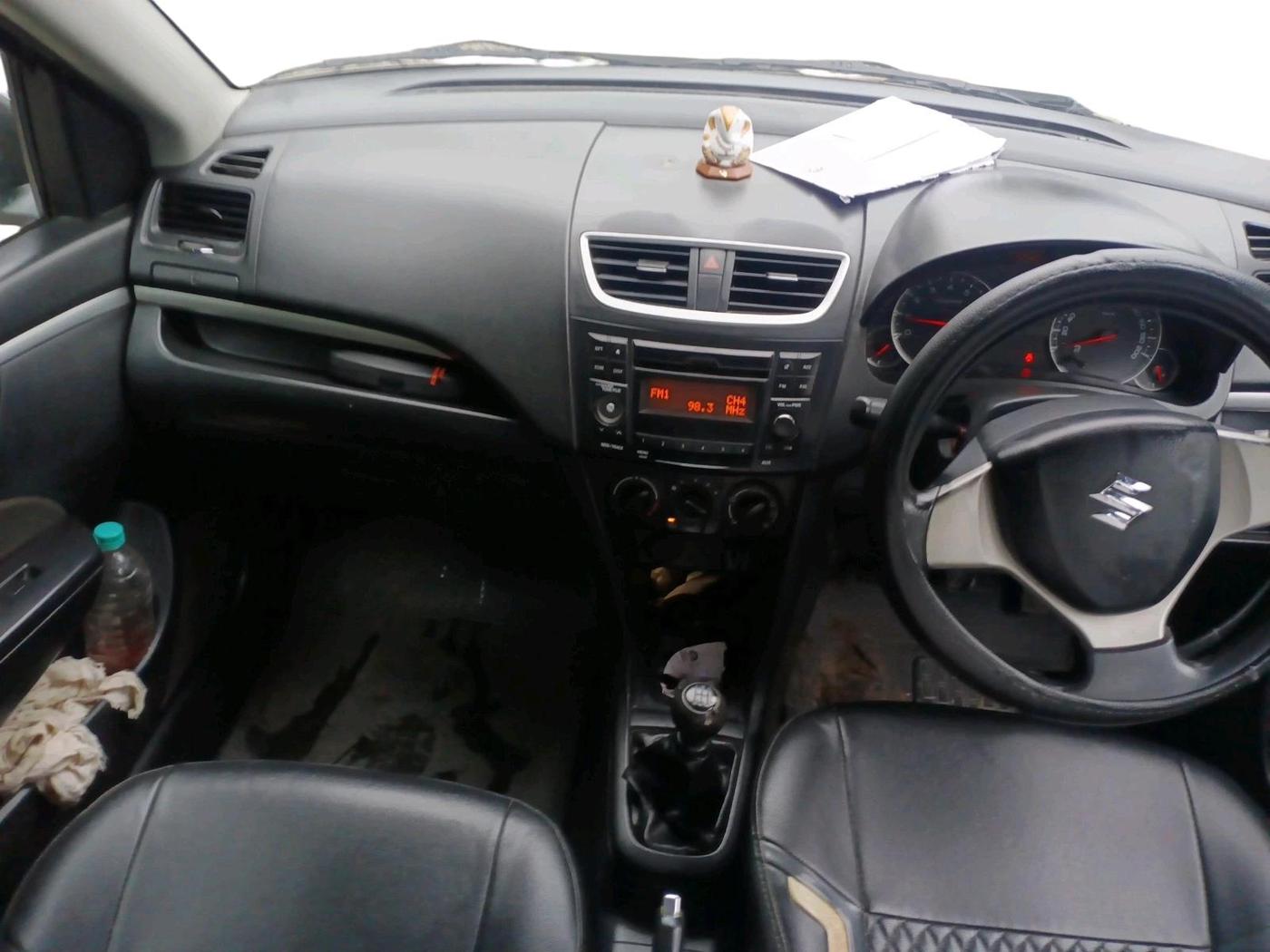2015 Maruti Swift VXI, Petrol, Manual, 68,340 km, interior
