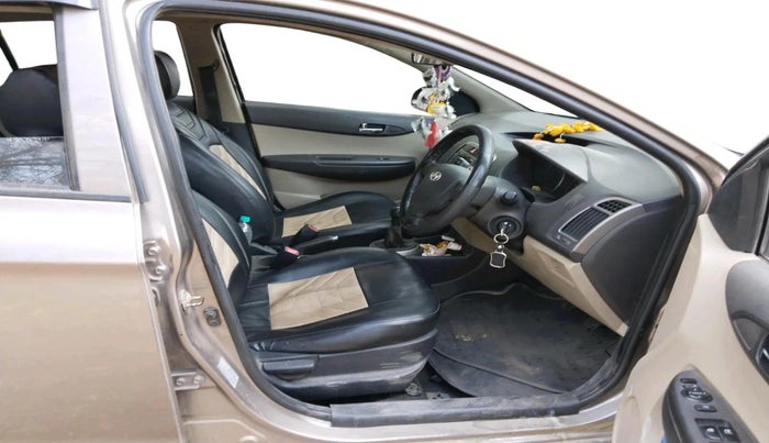 2012 Hyundai i20 MAGNA 1.2, Petrol, Manual, 93,949 km, interior