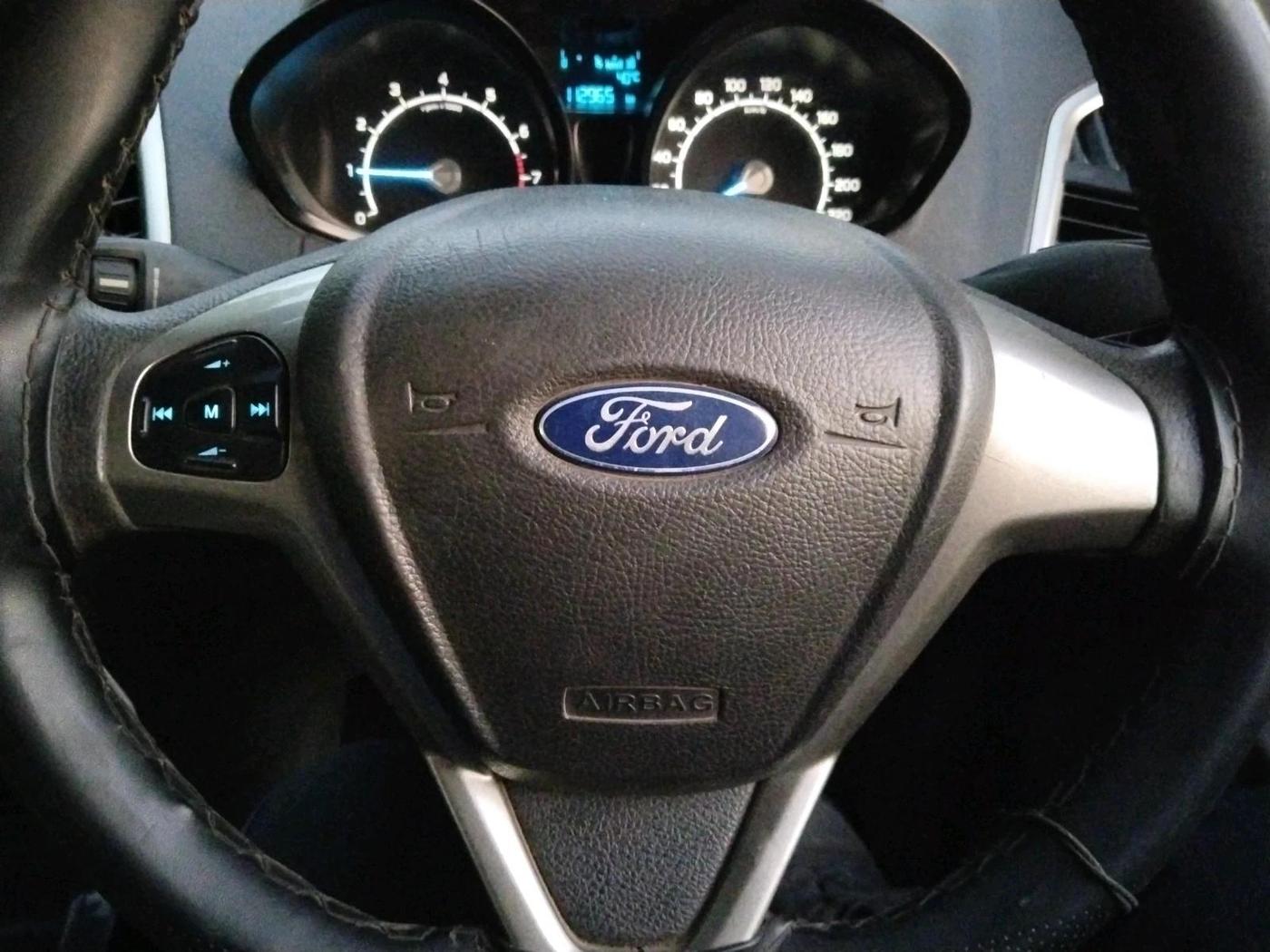 2015 Ford Ecosport TREND+ 1.0L ECOBOOST, Petrol, Manual, 1,12,965 km, interior