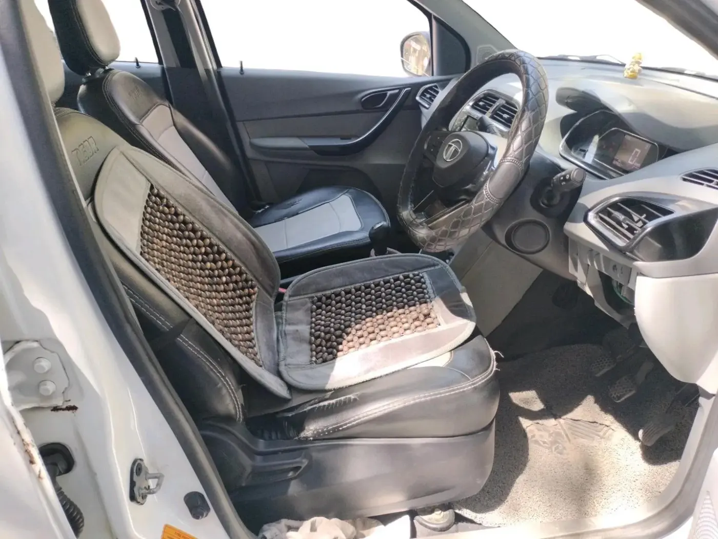 2022 Tata TIGOR XZ CNG, CNG, Manual, 1,62,458 km, interior