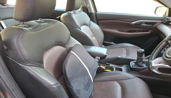 2023 Maruti Grand Vitara ALPHA SMART HYBRID, Petrol, Manual, 23,341 km, interior