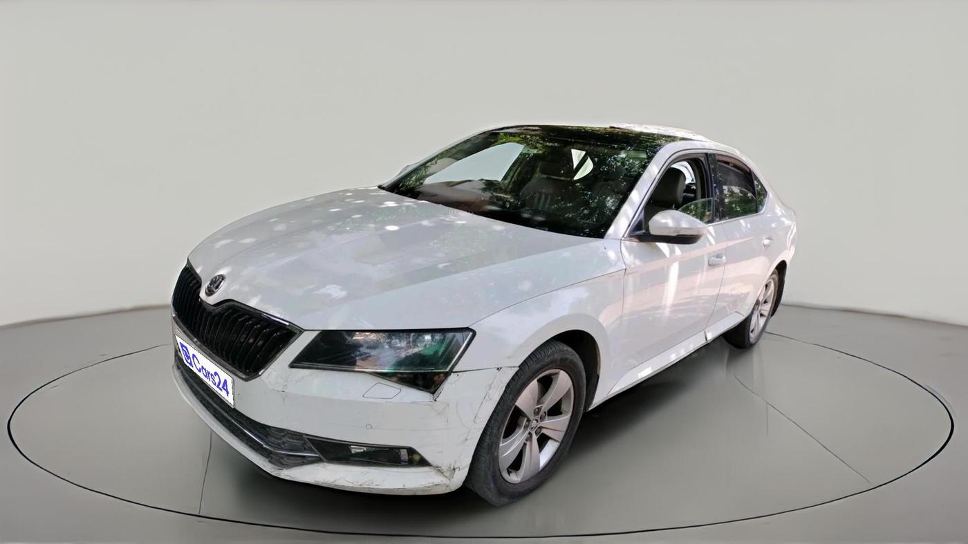 2016 Skoda Superb ELEGANCE 1.8 TSI AT, Petrol, Automatic, 1,25,898 km, exterior