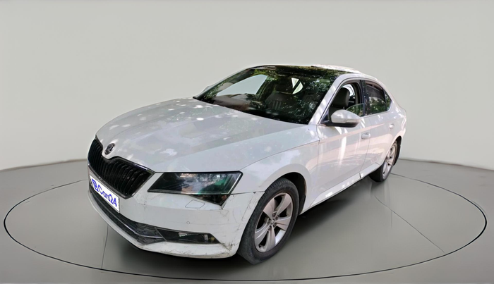 2016 Skoda Superb ELEGANCE 1.8 TSI AT, Petrol, Automatic, 1,25,898 km, exterior