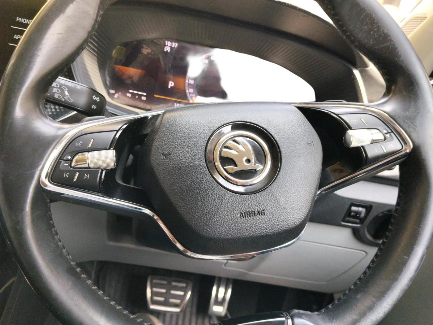 2022 Skoda KUSHAQ STYLE 1.0L TSI AT, Petrol, Automatic, 1,07,379 km, interior
